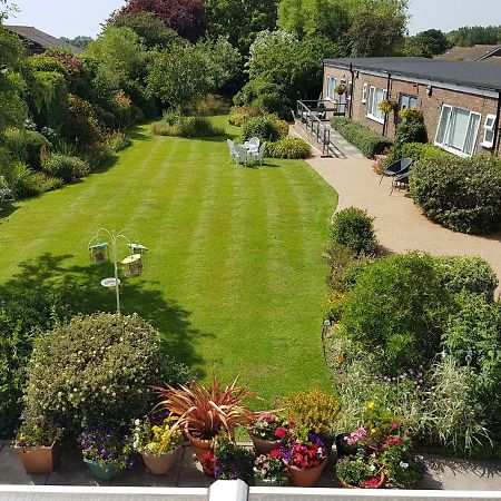 The Coast Yard B & B Chalet Hotel Selsey Bagian luar foto