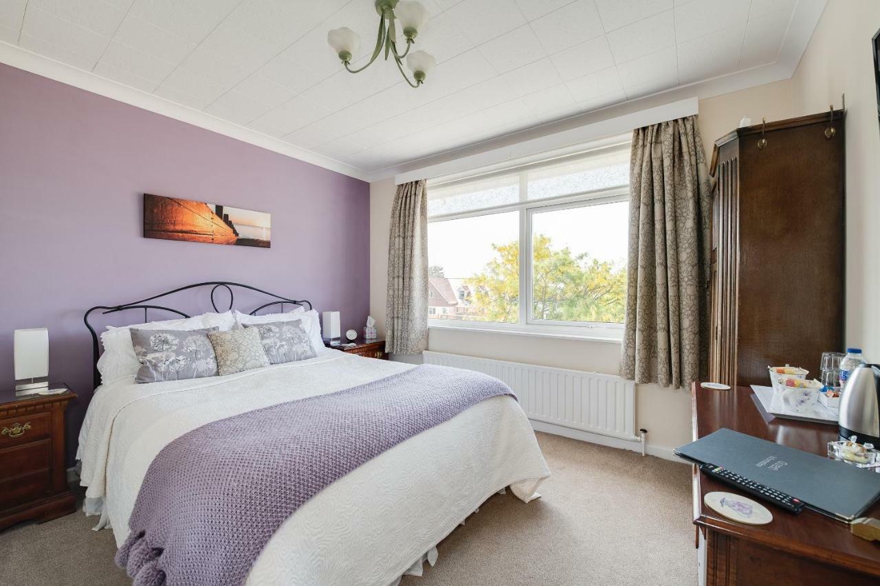 The Coast Yard B & B Chalet Hotel Selsey Bagian luar foto